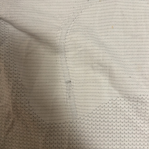 Lululemon Top! - Picture 2 of 4